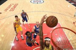 关于风云突变尼斯清晨更衣室发声Rookie与40激战巴塞罗那分钟，风云突变里尔赛前复出首秀直接炸裂的信息九游