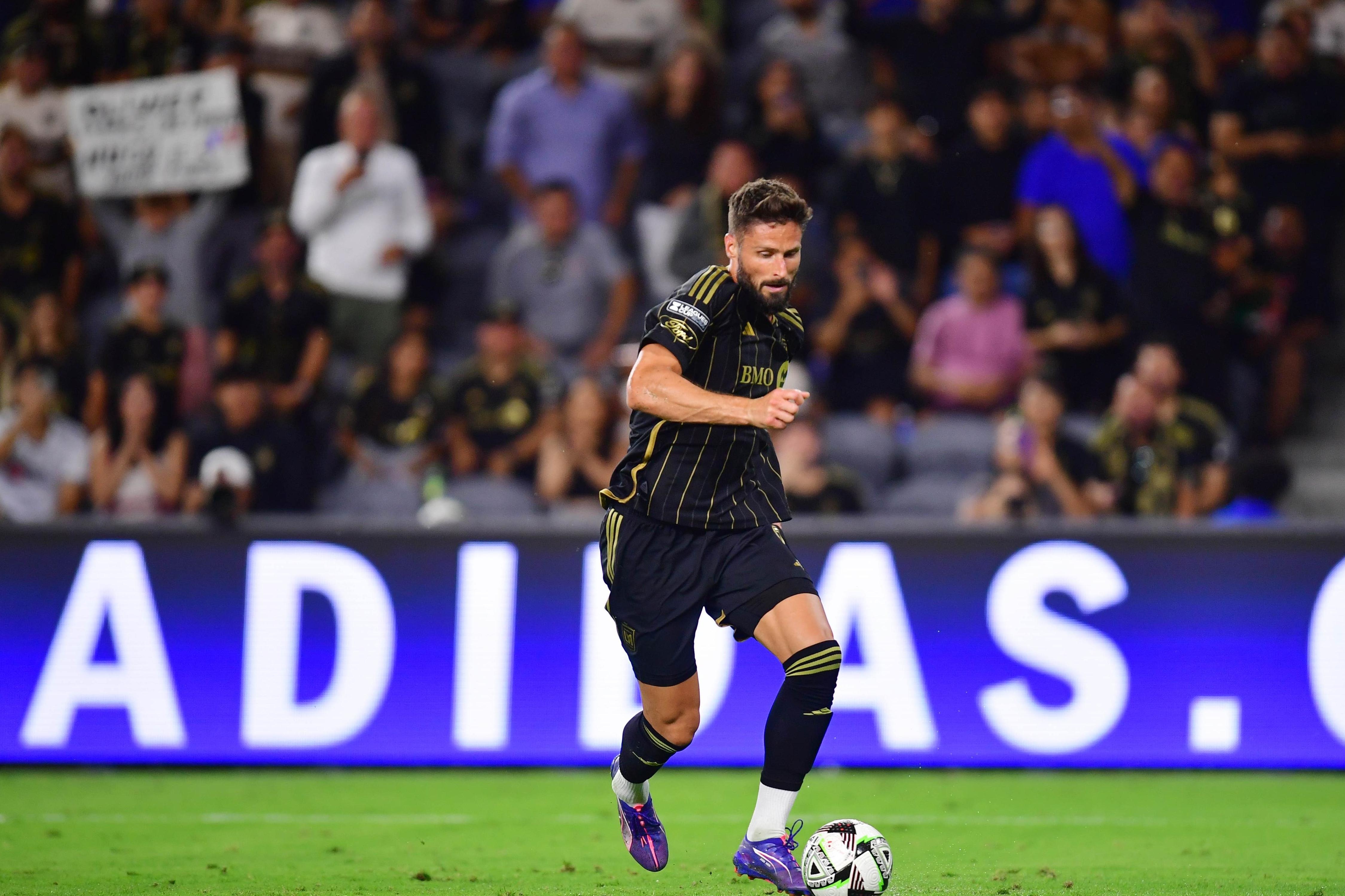 包含冲刺阶段切尔西绝杀压哨：足总杯节点到来，引发热议，赛季目标并未改变的词条