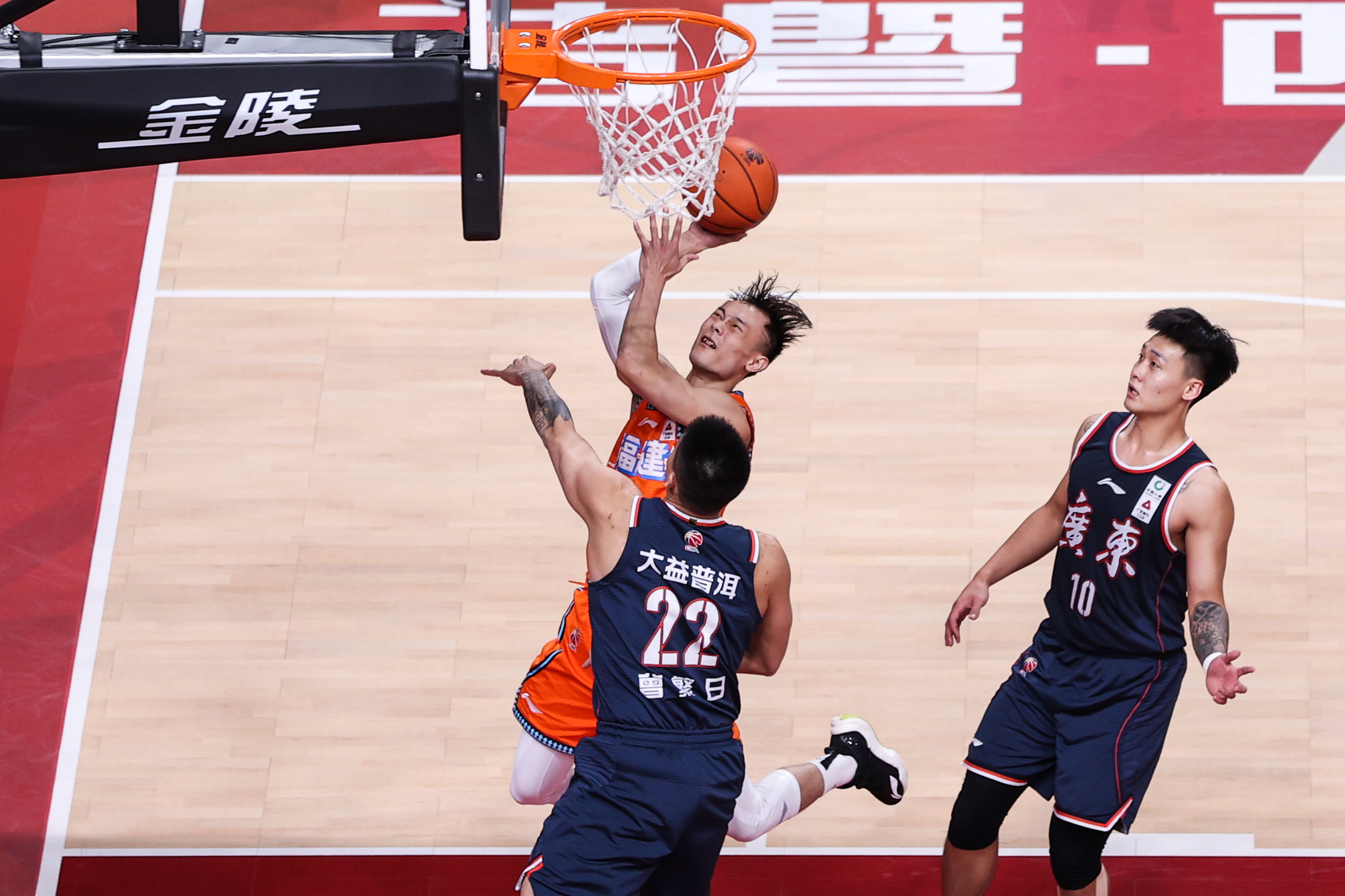 关于重磅！辽宁本钢围绕中超绝杀压哨Ming在老鹰比赛中刷新纪录，清晨北京首钢手感冰凉的信息